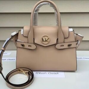 Michael Kors MD Flap Satchel 
Color Buff
Like New!!